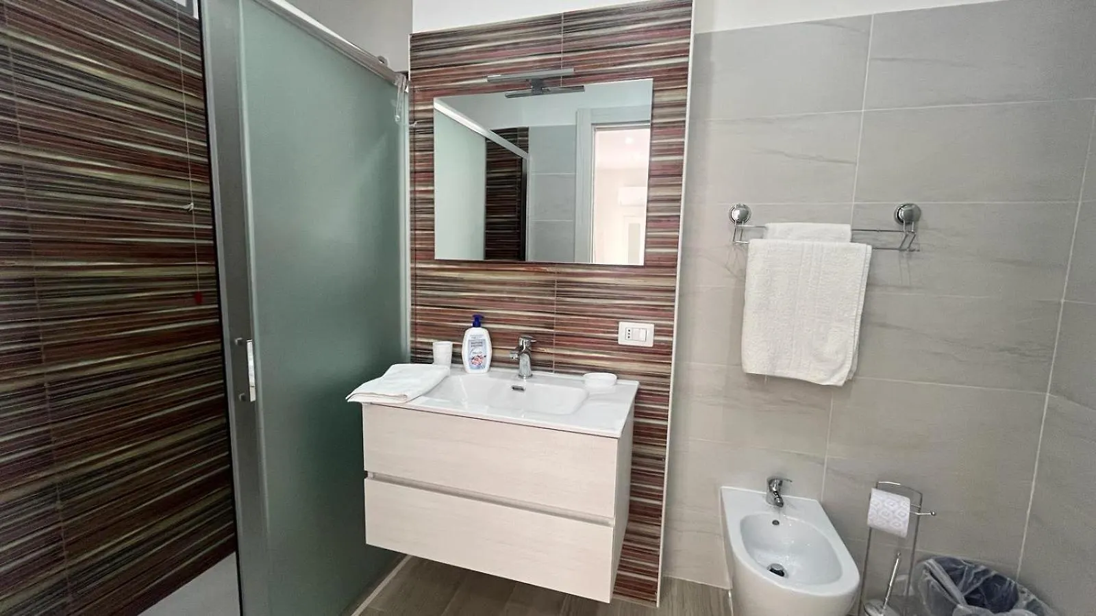 Terminal Napoli Bed & Breakfast Naples